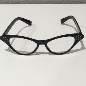 BLACK GLASSES LOW PRICE SUPER CUTE